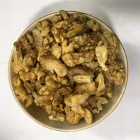 مغز گردو شکسته سال جدید 250گرم (1403)(بافت بسیار لطیف و چرب-رنگ تقریبا زرد سفید)