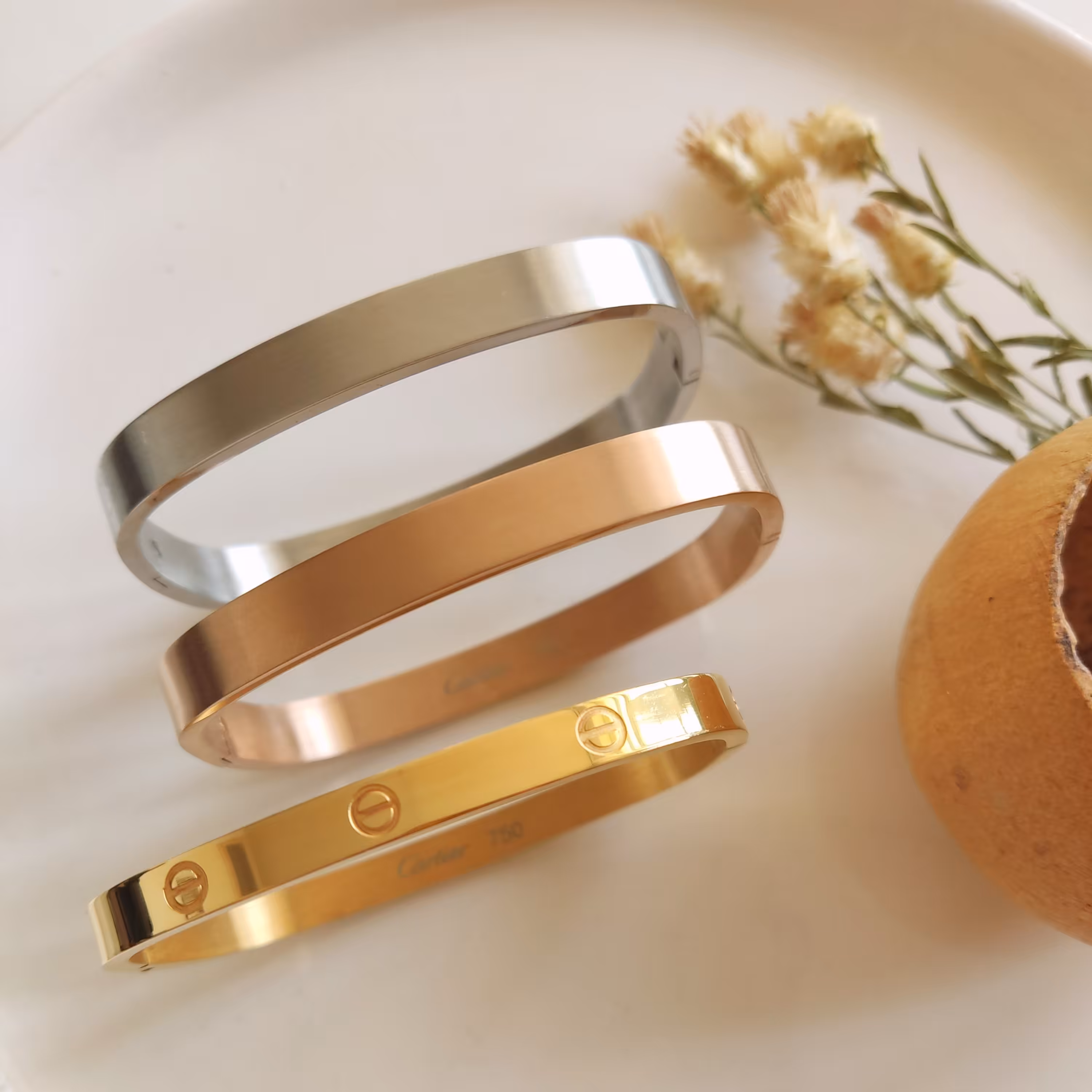 دستبند تمام استیل برند کارتیر