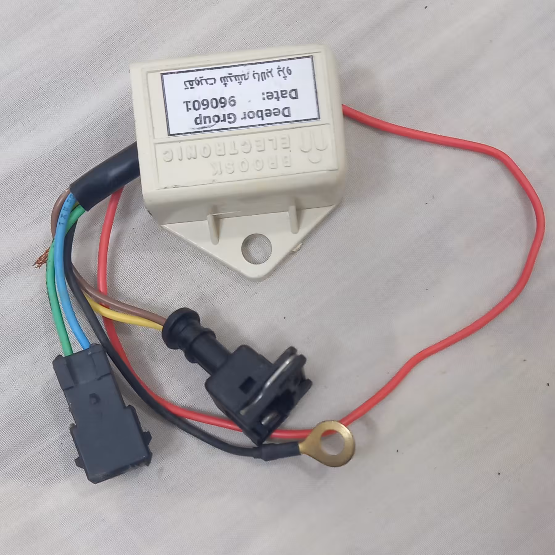 تقویت شیشه بالابر پژو  محصولی از دیبور گروپ