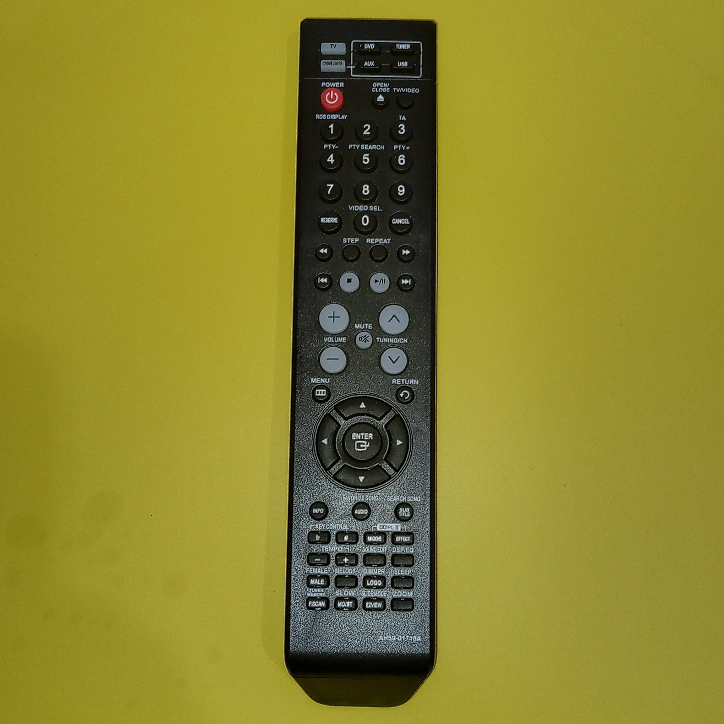ریموت کنترل سینما خانگی سامسونگ مدل AH59-01718A به همراه یک جفت باتری