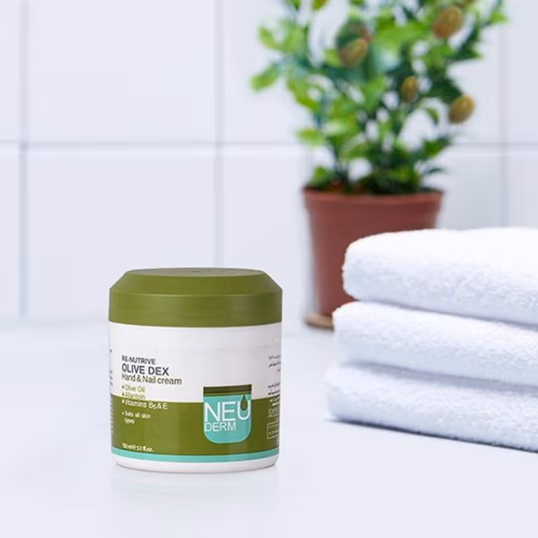 کرم مرطوب کننده دست و ناخن نئودرم مدل Olive Dex حجم 150 میلی لیتر
