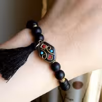 دستبند زیبای سنگ اونیکس و مهره تبتی