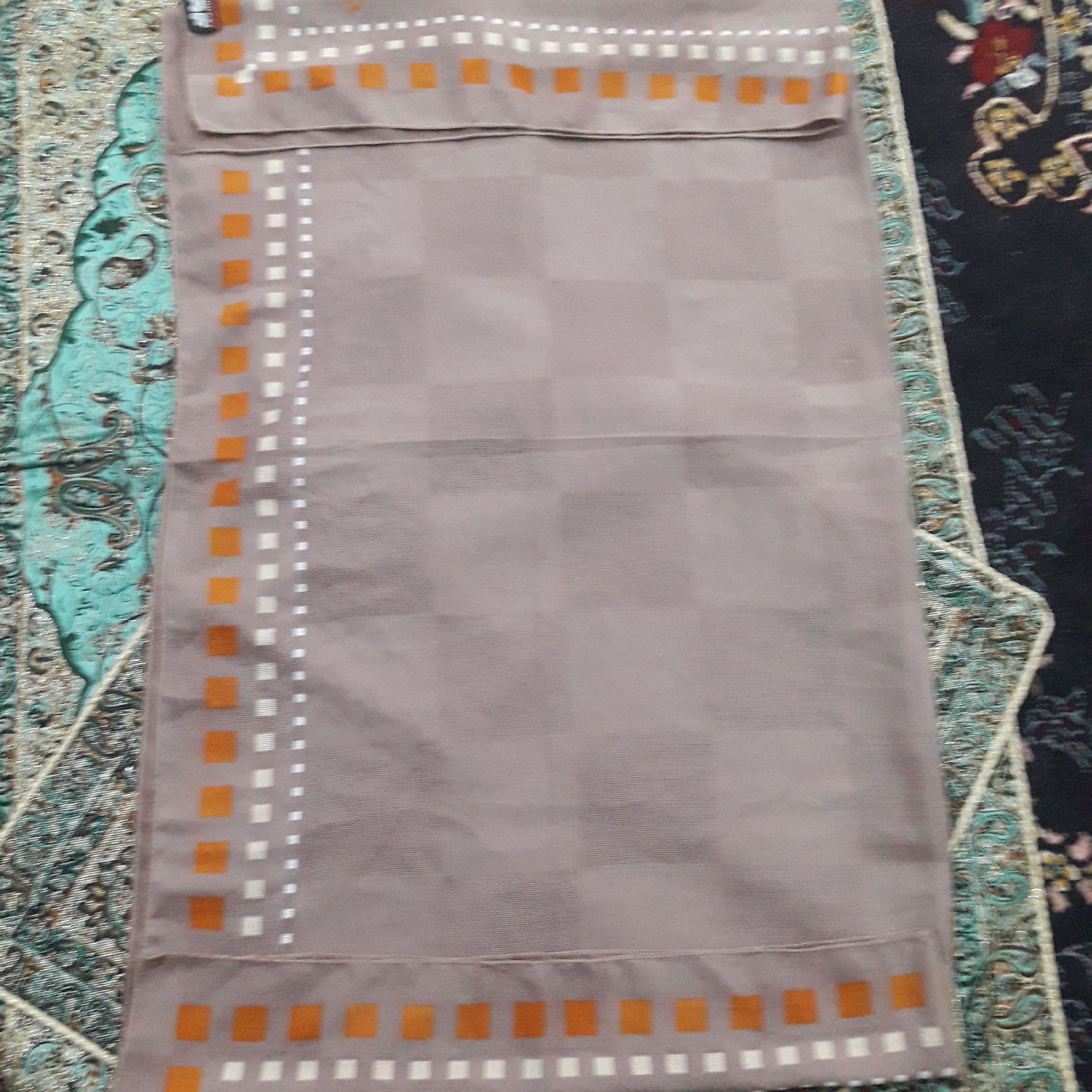 روسری نخی کوچک