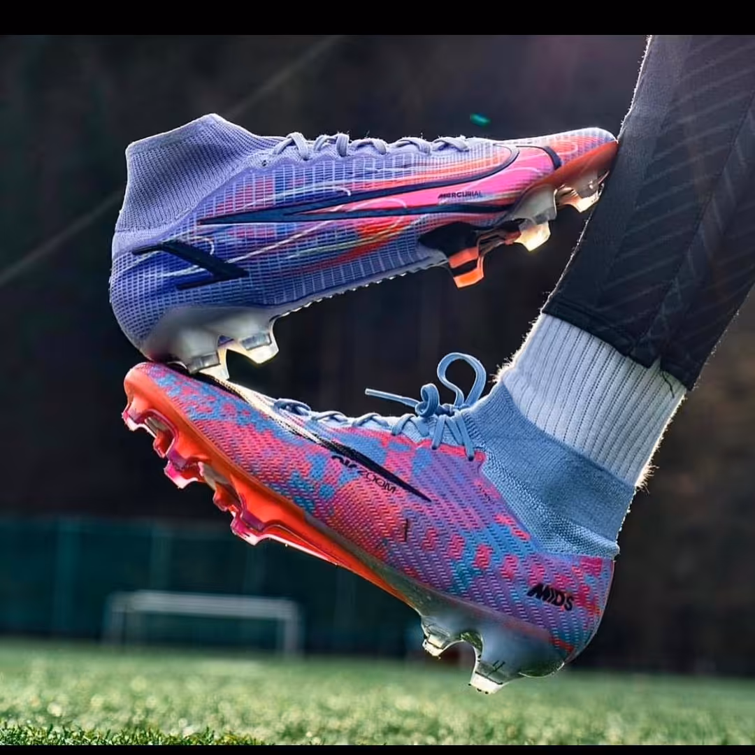 کفش فوتبال نایک مدل ایرزوم