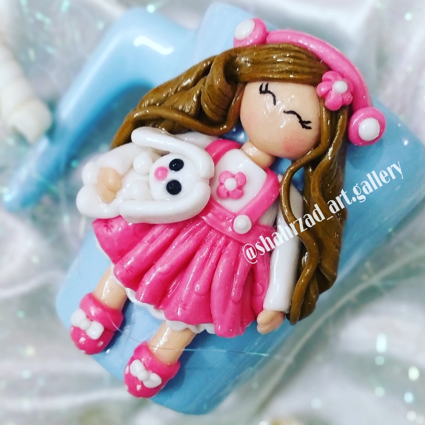 ماگ عروسکی دختر هدصورتی 