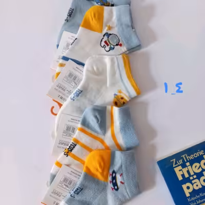 جوراب بچگانه وارداتی