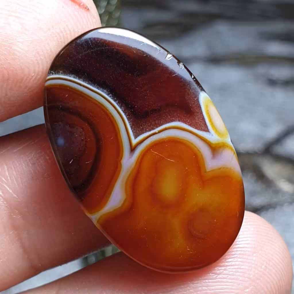 نگین سنگ  عقیق سلیمانی خراسانی اصل معدنی
