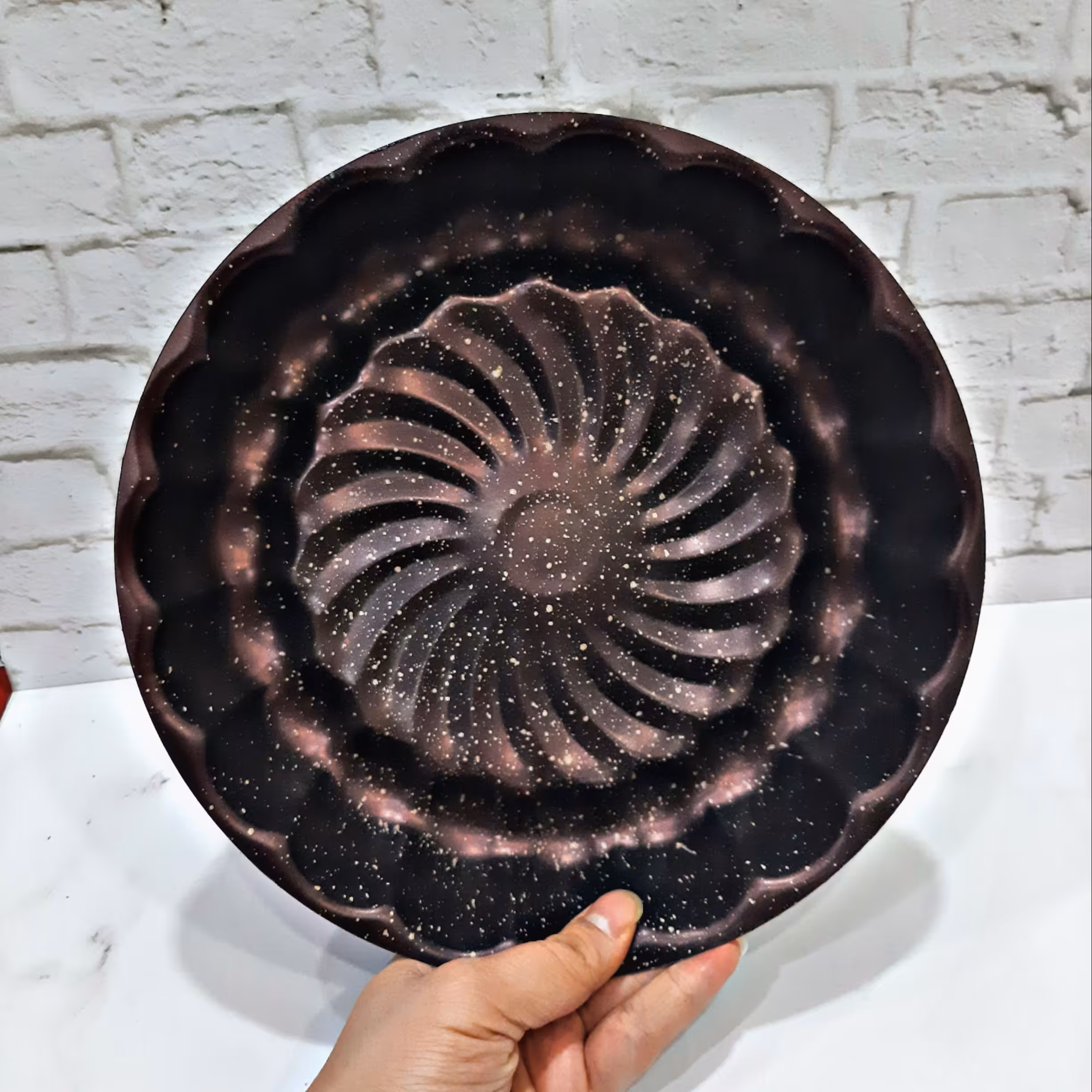 قالب کیک گرانیتی شارلوت لبه بلند مدل پیچ 27 سانت  