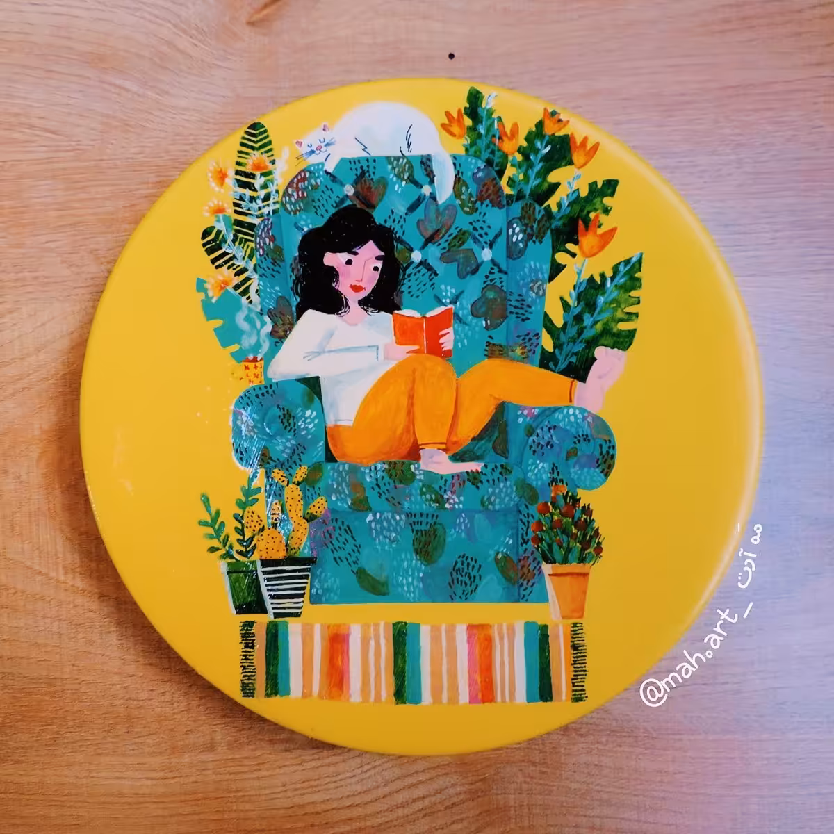 بشقاب دیوارکوب سفالی طرح دختر 4