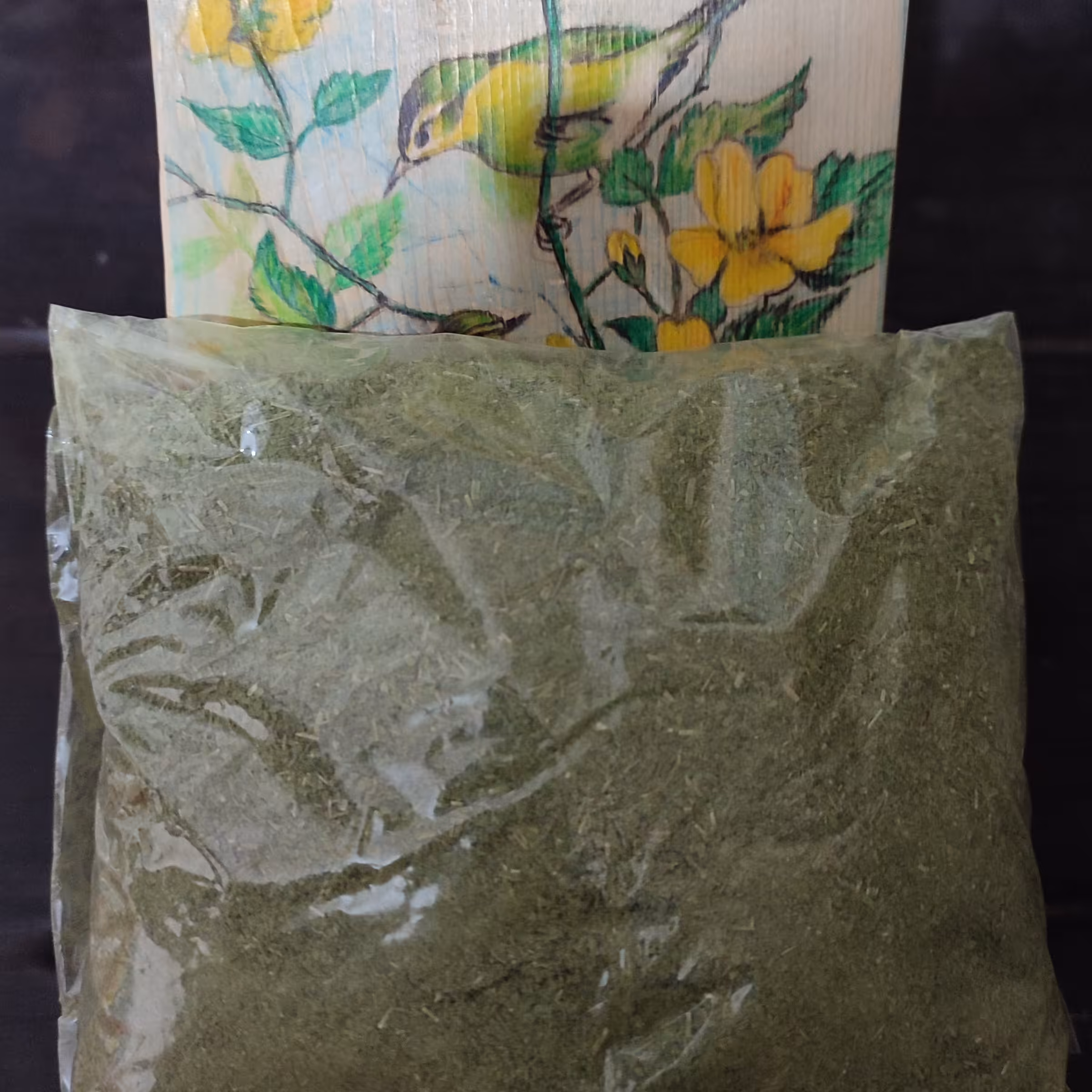 نعنا خوش عطر و بو از سبزی های طبس، با وزن 170 گرم ، کاملا پودر شده