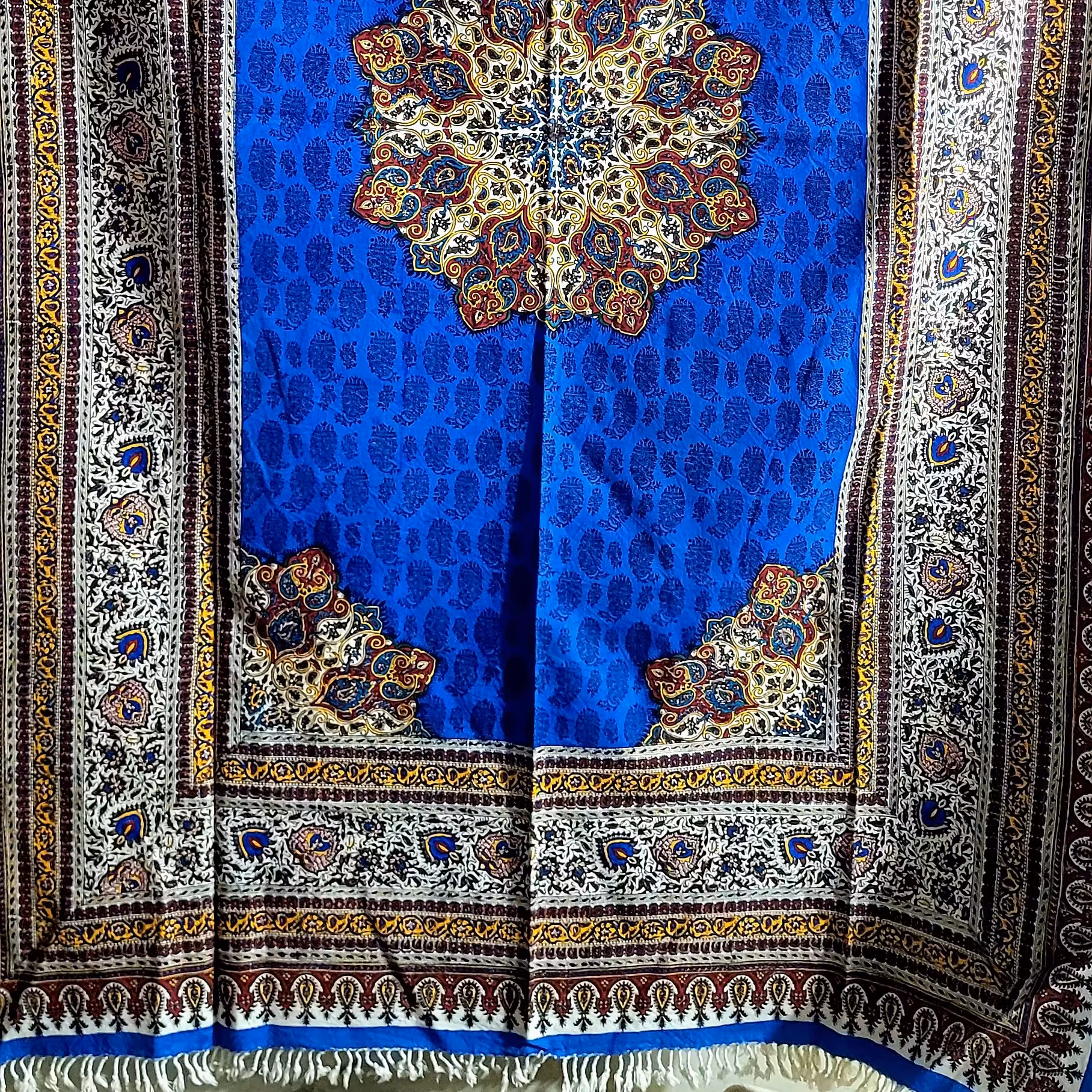 سفره قلمکاری طرح ترنج آبی رنگ 