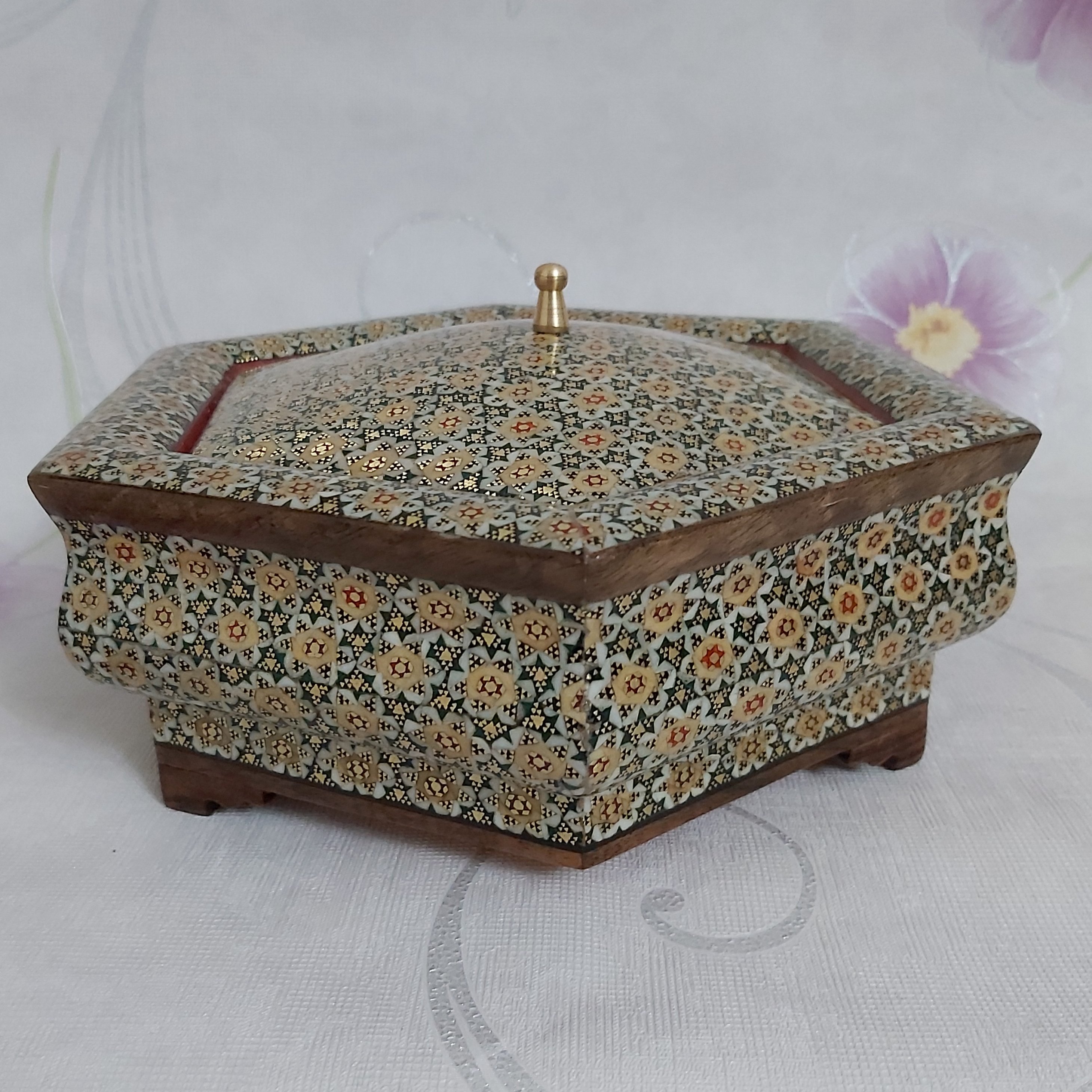 شکلاتخوری تک درب سنگین و اعلای خاتمکاری