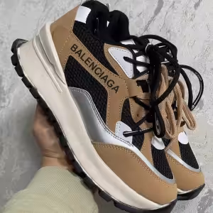 کفش اسپرت زنانه بالانسیگا