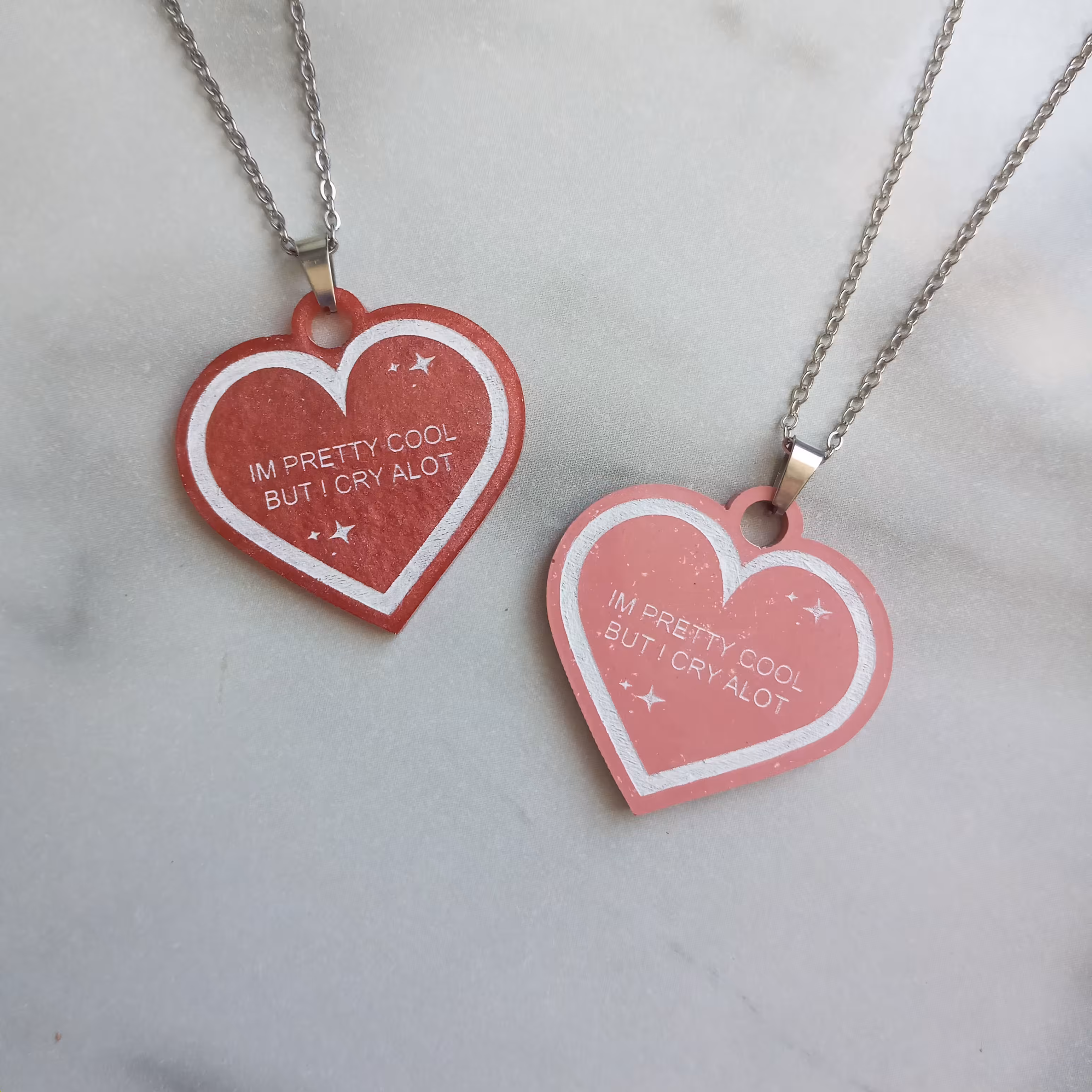 گردنبند قلب قرمز و صورتی