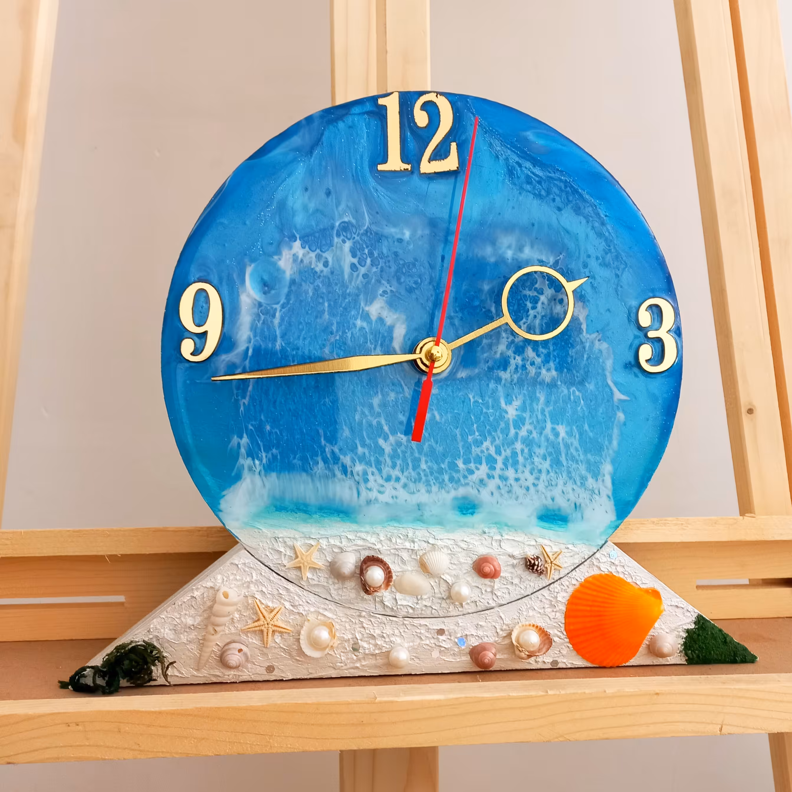 ساعت رومیزی رزینی