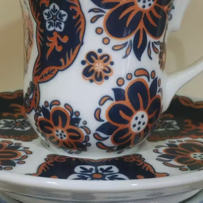 فنجان نعلبکی چینی قهوه خوری چای خوری طرح گل کمر باریک نقش گل 