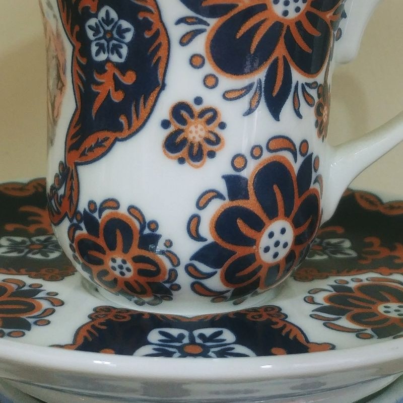 فنجان نعلبکی چینی قهوه خوری چای خوری طرح گل کمر باریک نقش گل