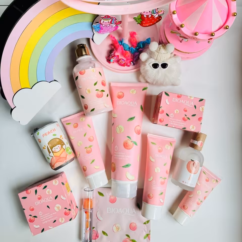 پک مراقبت پوستی 5 تکه هلو  نرم کننده و خوشبو کننده صورت و بدن ضدلک ضدجوش کادو هدیه و روز مادر دختر