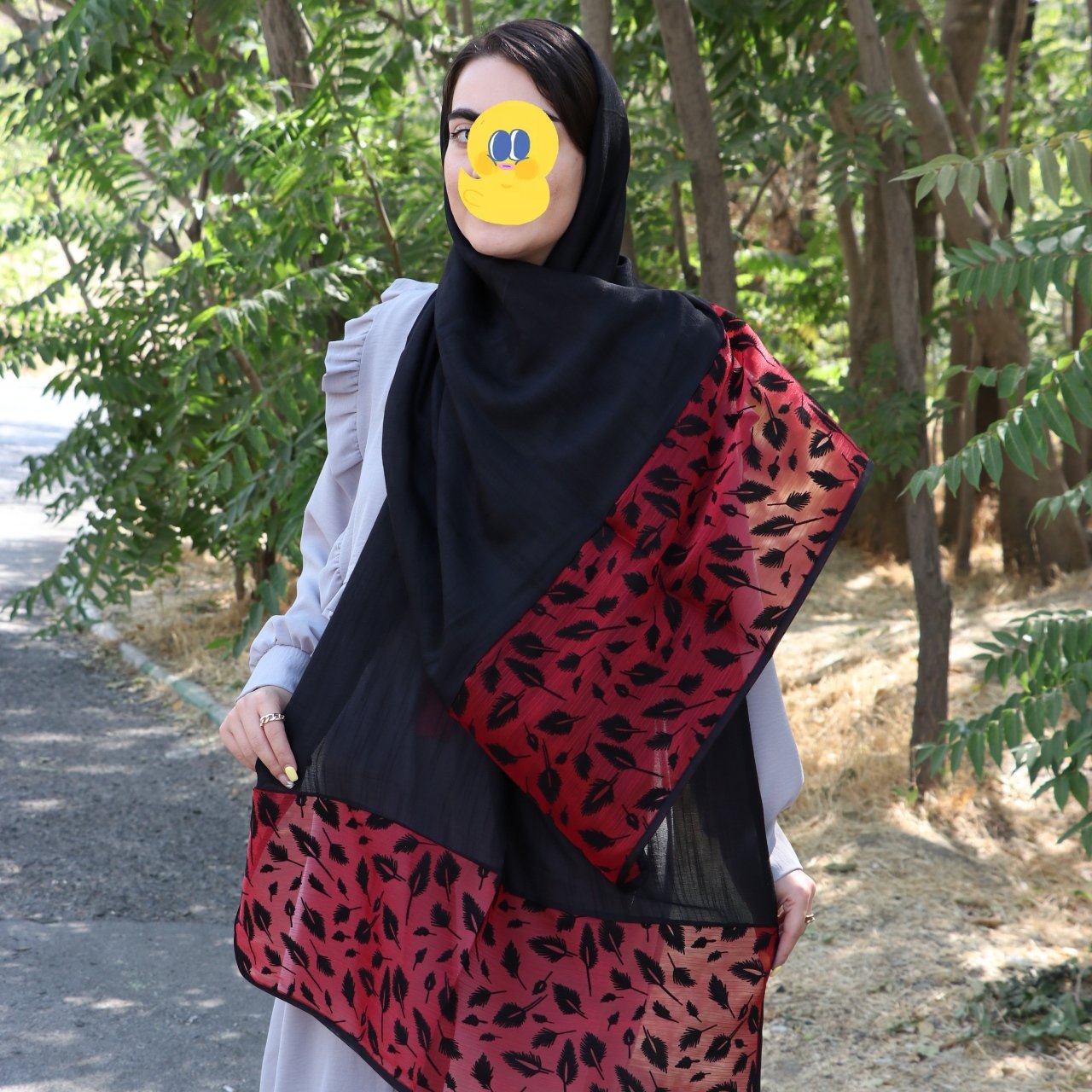 شال مشکی ساده نخی گیپور دار قواره دو متری