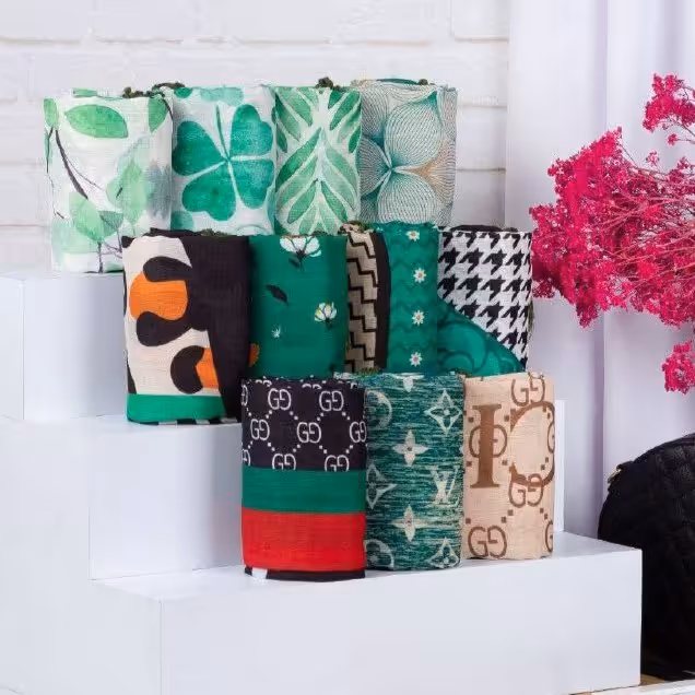 شال نخی چاپی
سری سبز قواره 2 متر
رنگ بندی دقیقا به زیبایی عکس ها
دور چرخ دوز
،کیفیت عالی