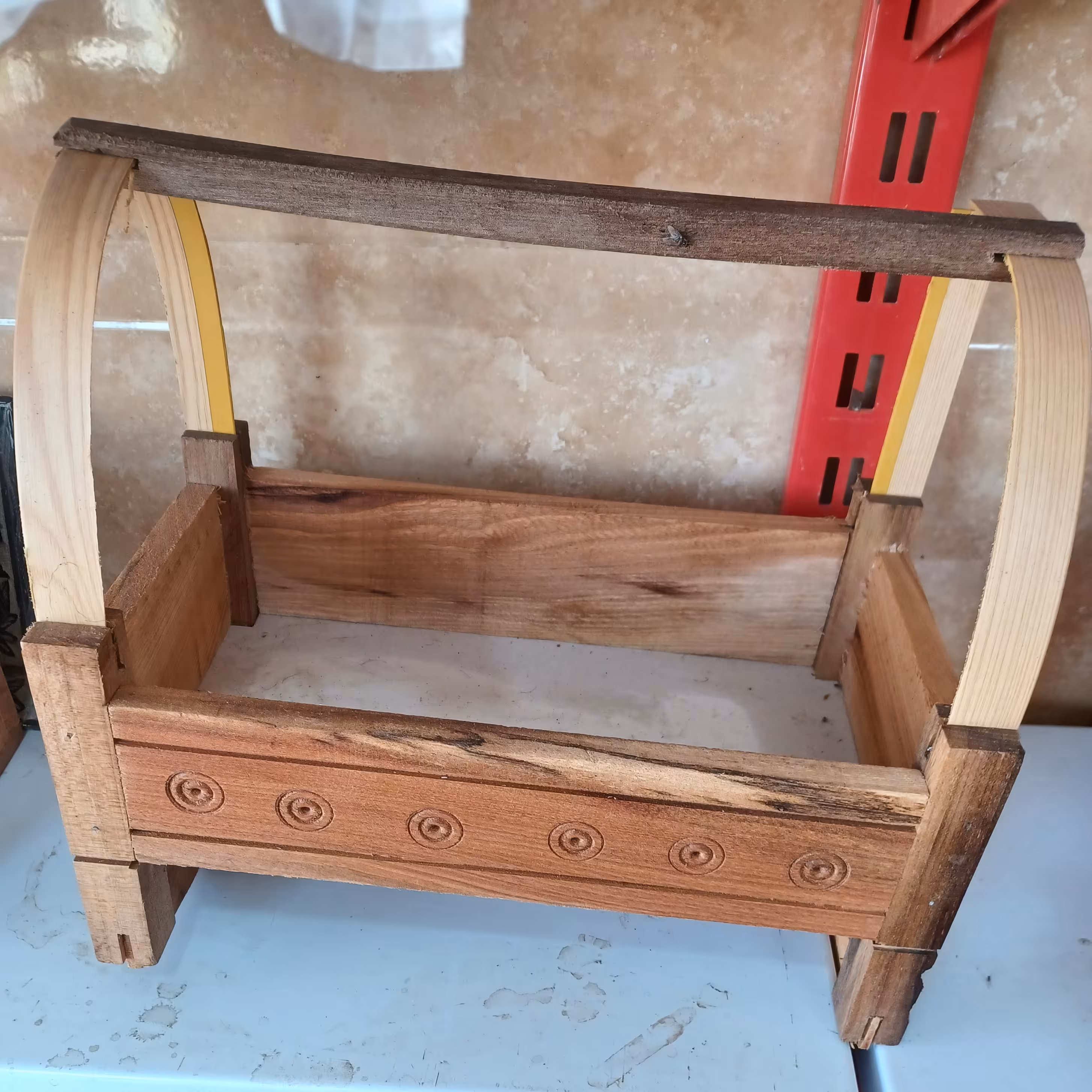 گهواره تزیینی کوچک 