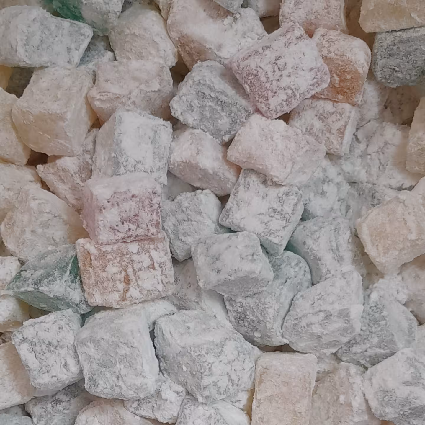 باسلوق (لوکوم) حبه ای میوه ای - 500 گرمی با ارسال رایگان