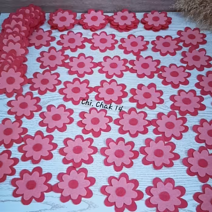 گل هشت پر نمدی مناسب جشن شکوفه ها چیچک 14 