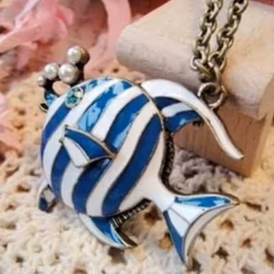 گردنبند ماهی با زنجیر