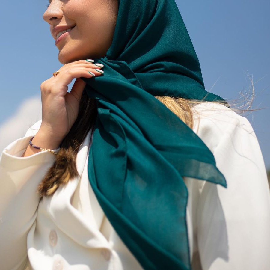  روسری قواره 90 دور دوخت نخی سبز تیره