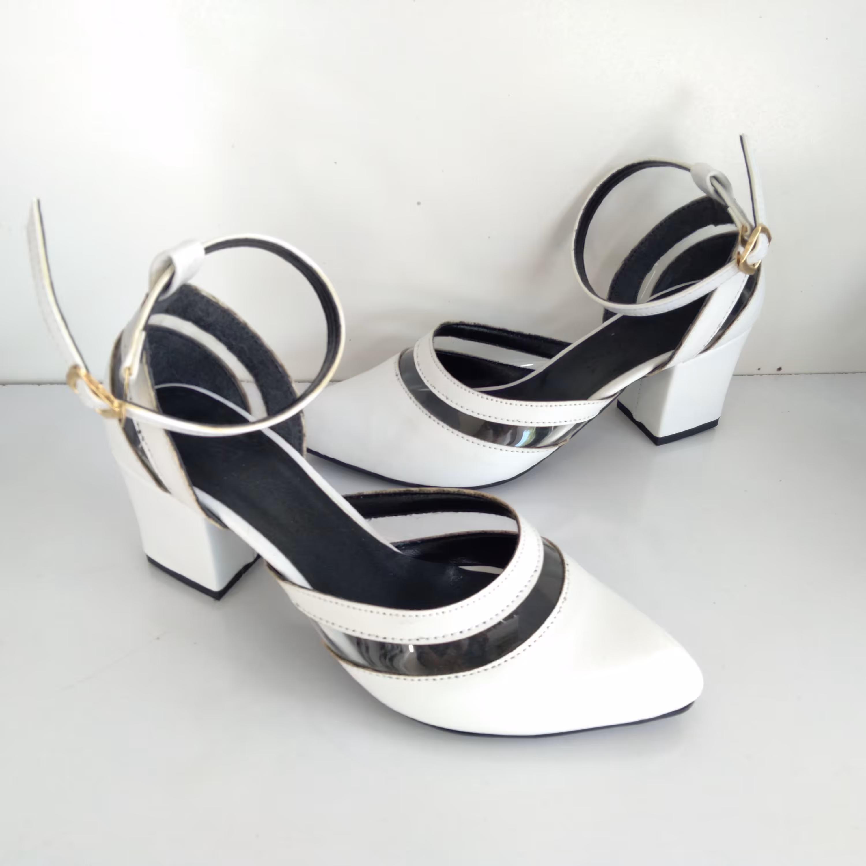 کفش مجلسی پاشنه دار طلقی چرمی زنانه دخترانه سفید5سانت