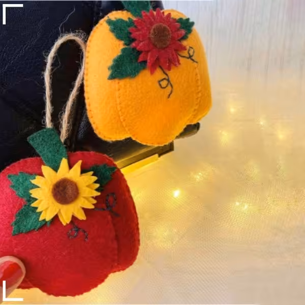 گیفت و آویز،مگنت طرح فلفل دلمه نمدی(پک دوتایی)