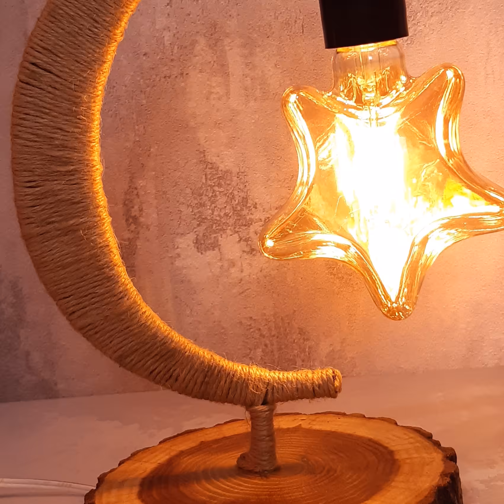 آباژور مدرن .