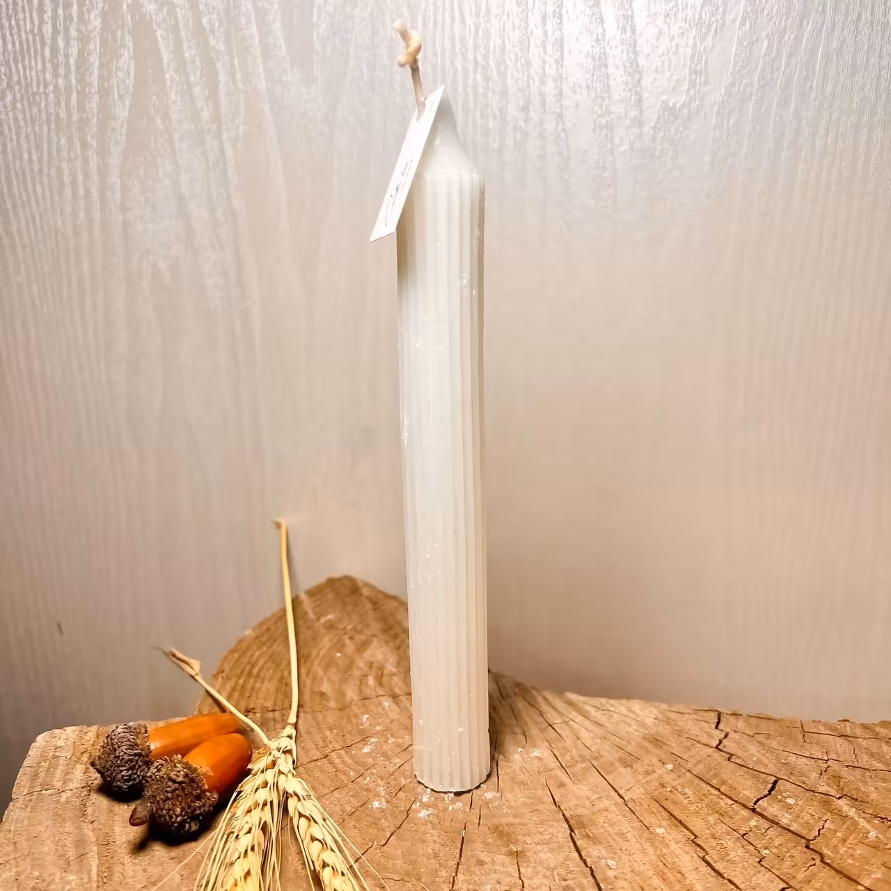 شمع استوانه ای خط دار