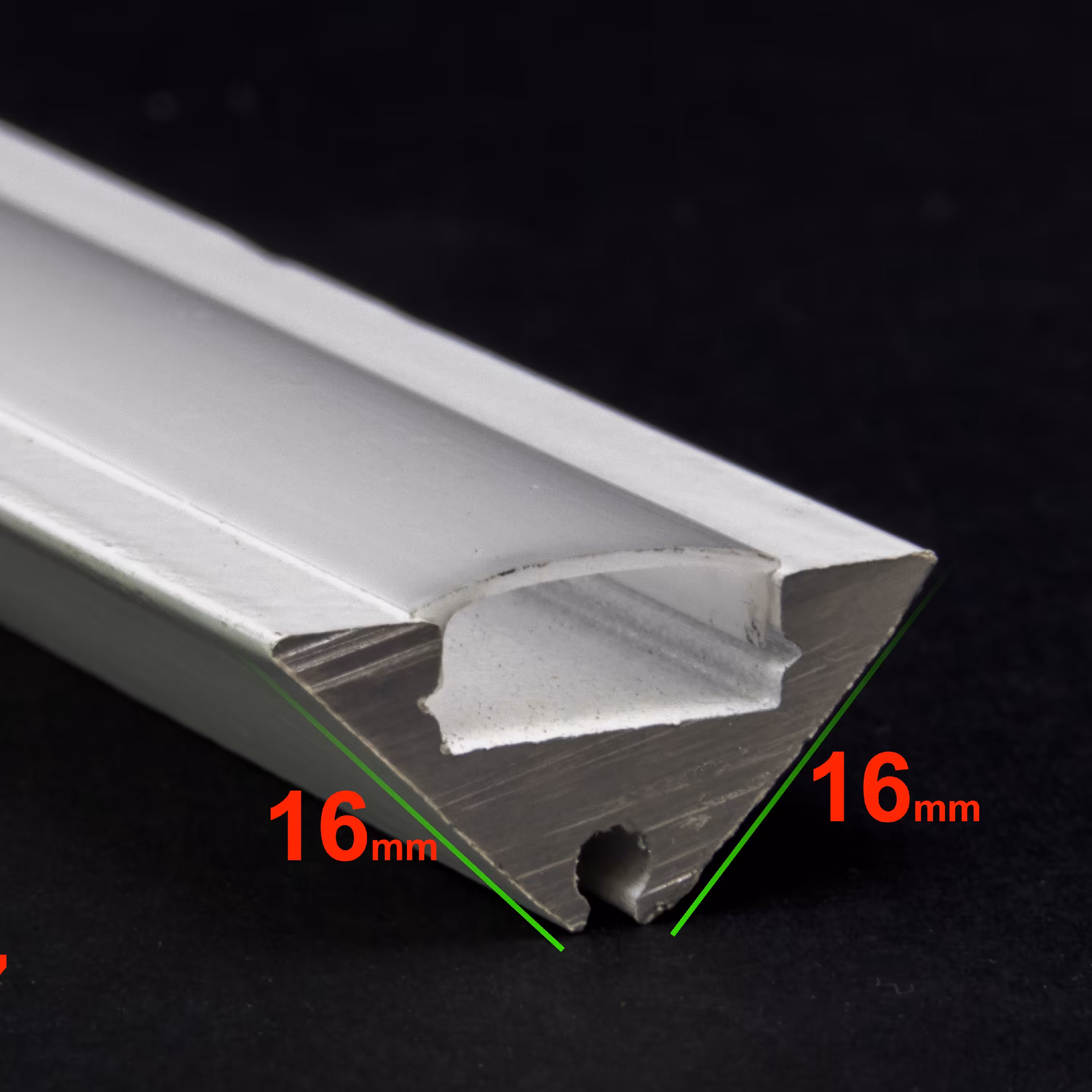 پروفیل لاین نوری کد B27 شاخه 3 متری مشکی و سفید  چراغ خطی لاینر.(ارسال با باربری و هزینه ارسال بصورت پس کرایه میباشد)