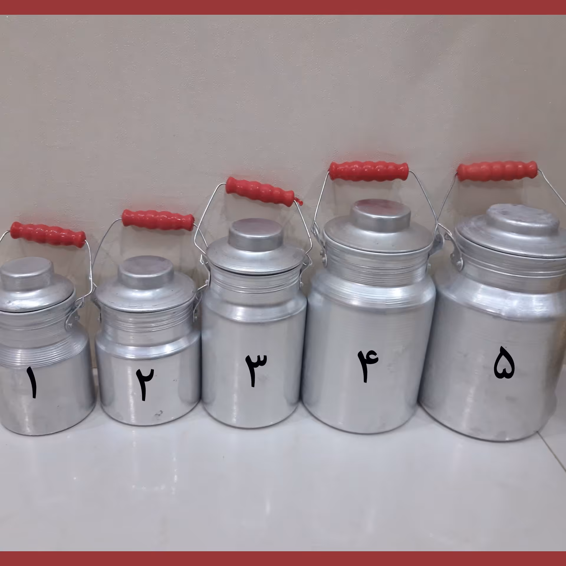 دبه روحی از0.5 لیتر تا3.5لیتر (5عدد)در پیچی 