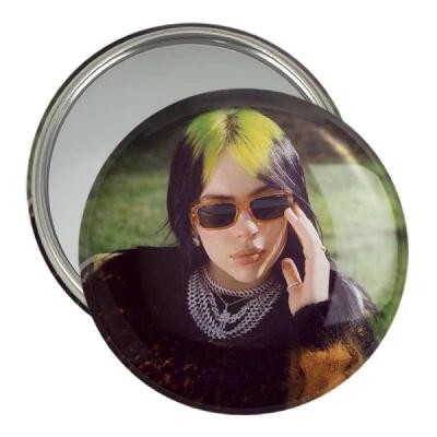 آینه جیبی خندالو مدل بیلی آیلیش Billie Eilish کد 19132