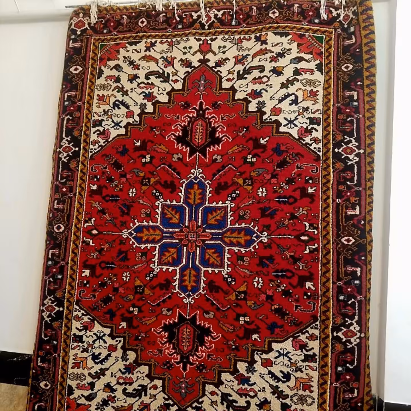 فروش دست بافت هریس در ابعاد 200 در 150