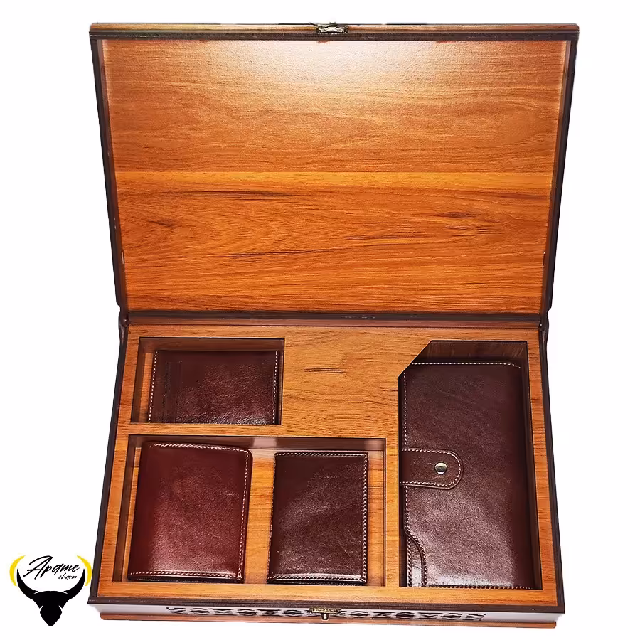 ست دو عدد جاکارتی و کیف پول کتی و کیف پول جیبی چرم طبیعی کد 175