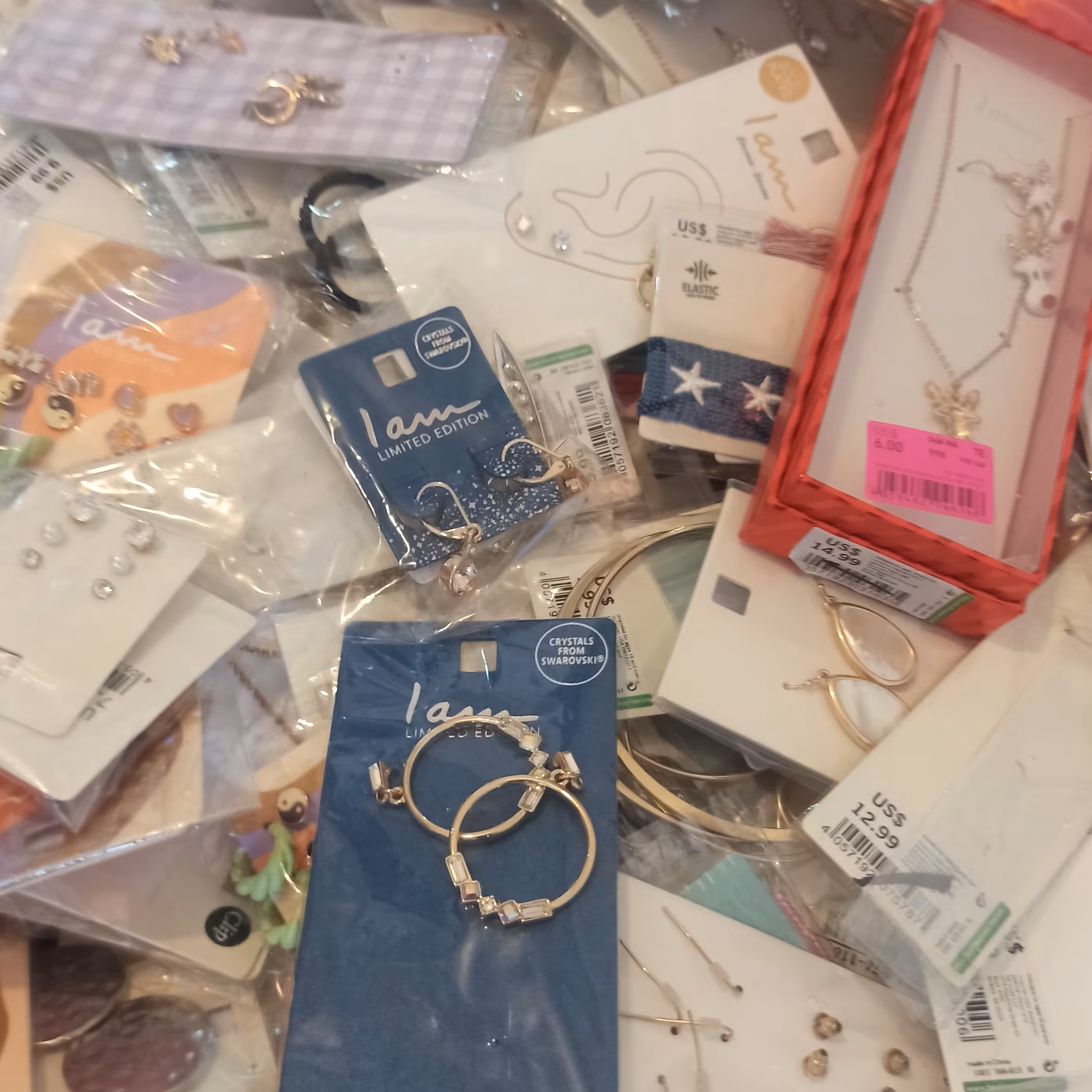 پک  60عددی بدلیجات اروپایی، فروش به صورت عمده رنگ ثابت، ضد حساسیت، داری بارکد اصالت 