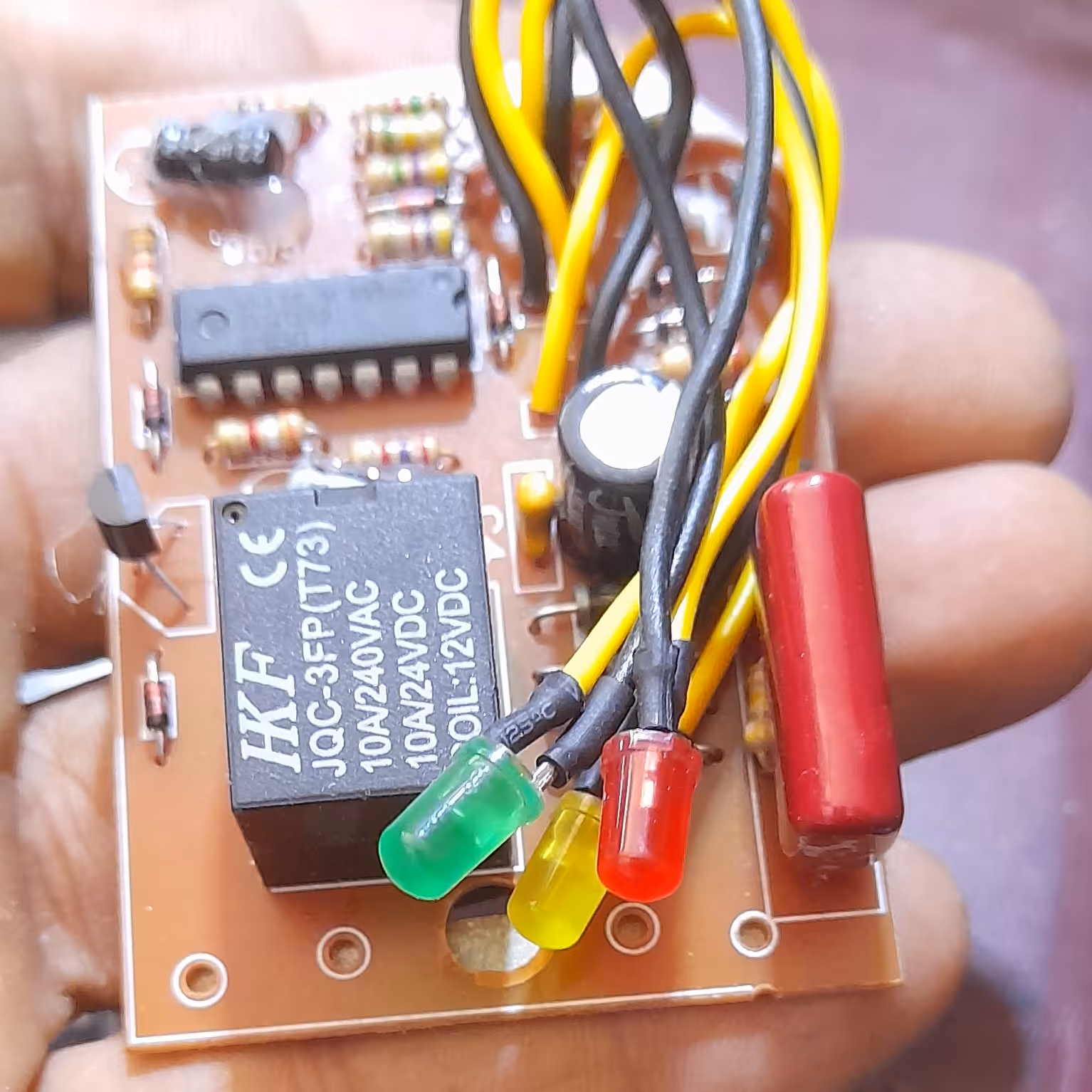 برد محافظ کامپیوتر ولوازم الکترونیکی ( برد یدکی ویژه تعمیرکاران وتولید)