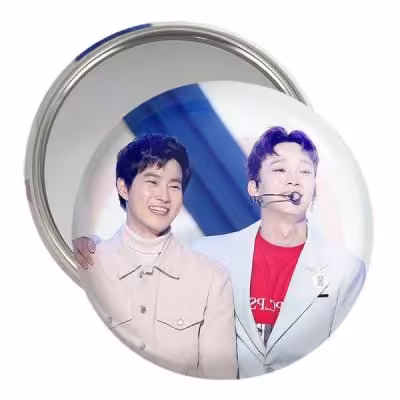 آینه جیبی خندالو مدل گروه اکسو EXO کد 13584