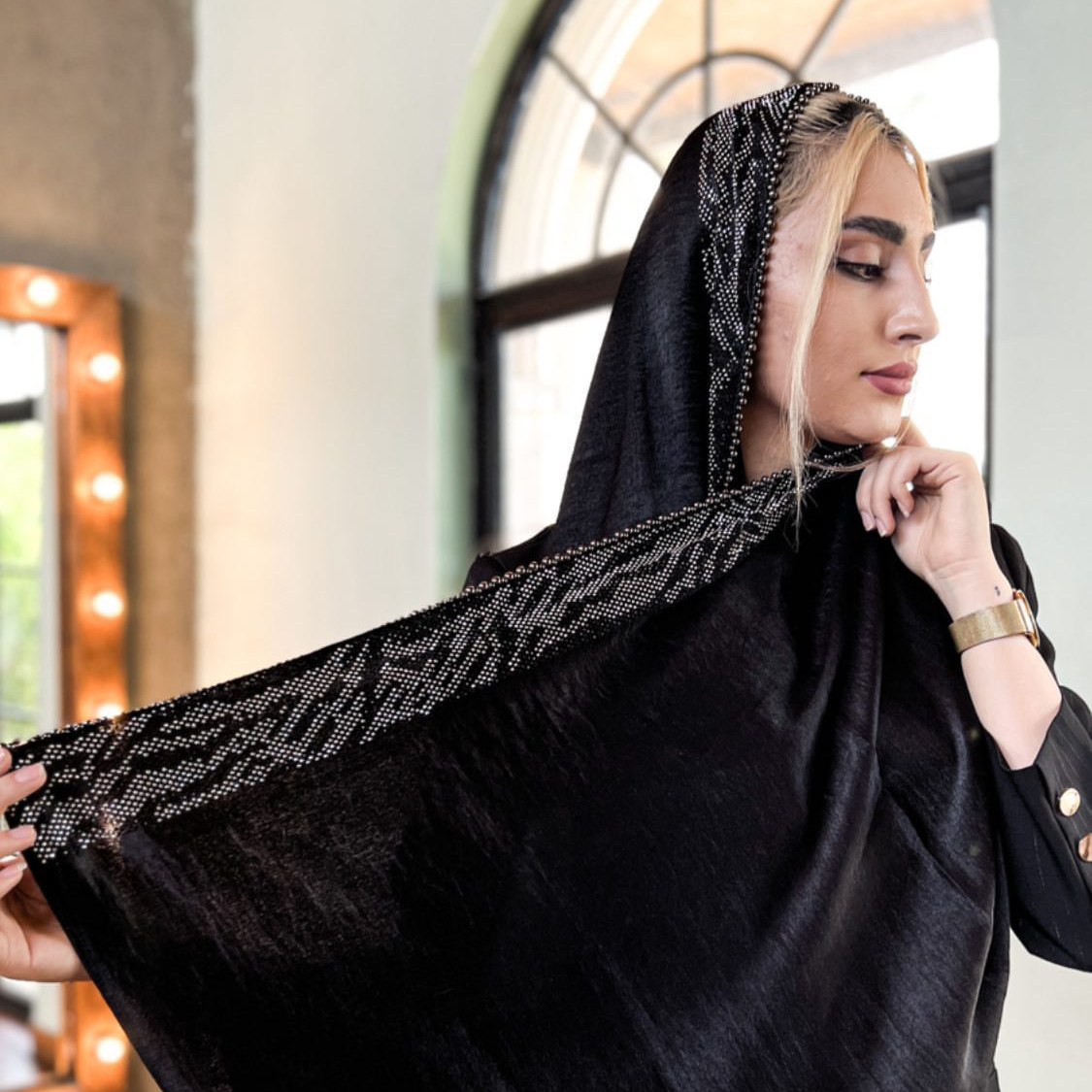 شال مروارید دوزی شده مجلسی خاص جیران مشکی مناسب محرم