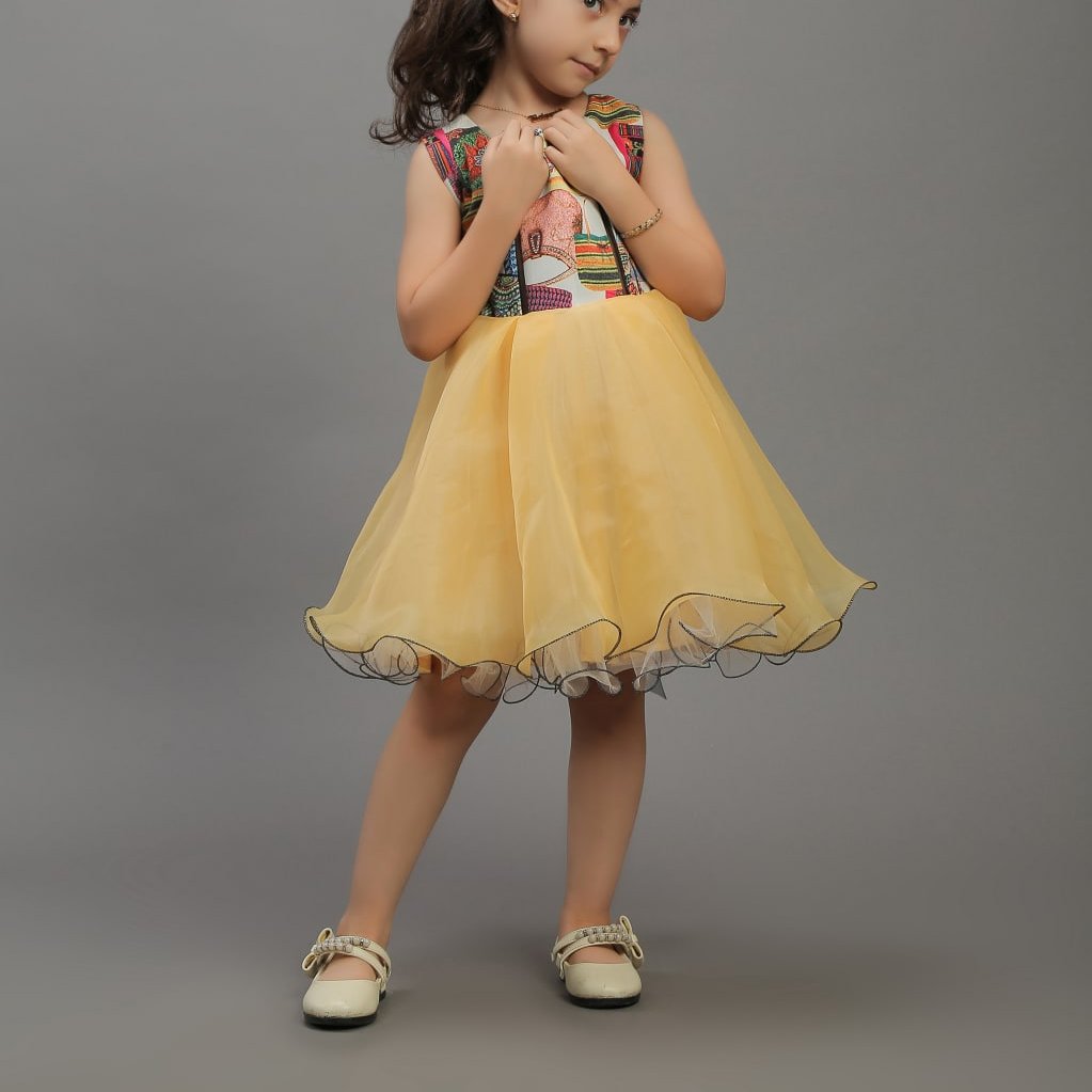 پیراهن دخترانه عروسکی