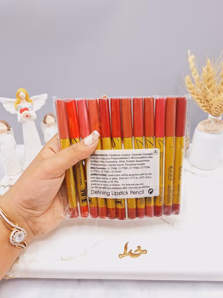 پک 12 تایی رژ مدادی برند YUBE پوکه طلایی کد A