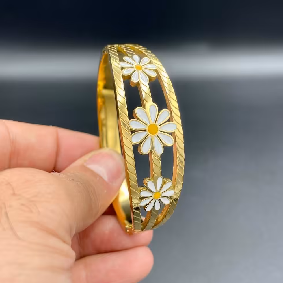 دستبند استیل طرح گل بابونه 