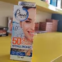 ضدآفتاب رنگی پیکسل SPF50 پوست چرب وجوش دار
