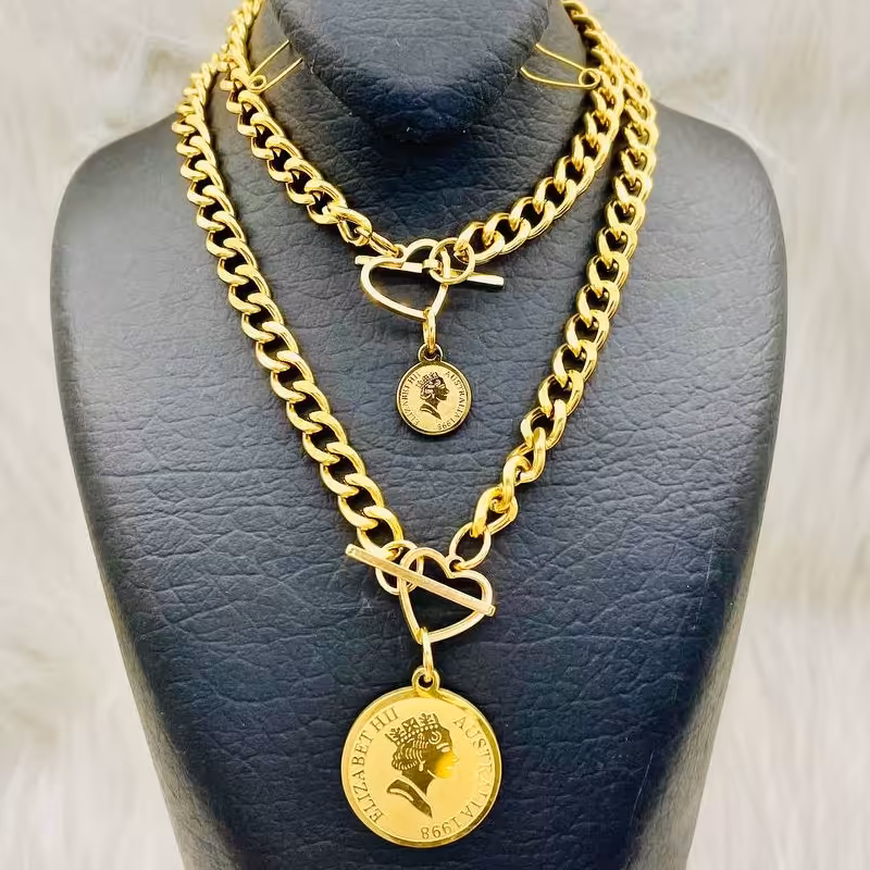 ست دستبند و گردنبند کارتیه با قفل تی و آویز الیزابت