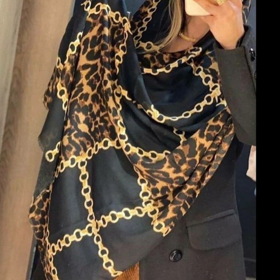 شال پلنگی جنس نخی در دو رنگ شکلاتی و نقره ای بسیار جذاب