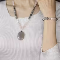 نیم ست جاسپر پیکاسو،رز کوارتز و مون استون با مدال عقیق