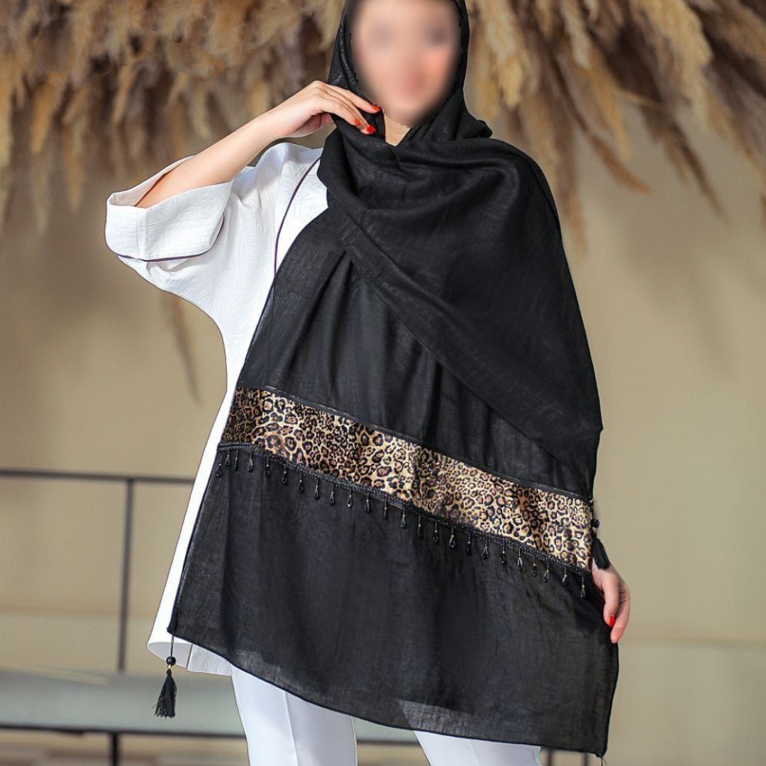 شال نخی پتینه مزونی منگوله دار طرح پلنگی رنگ مشکی
ارسال رایگان